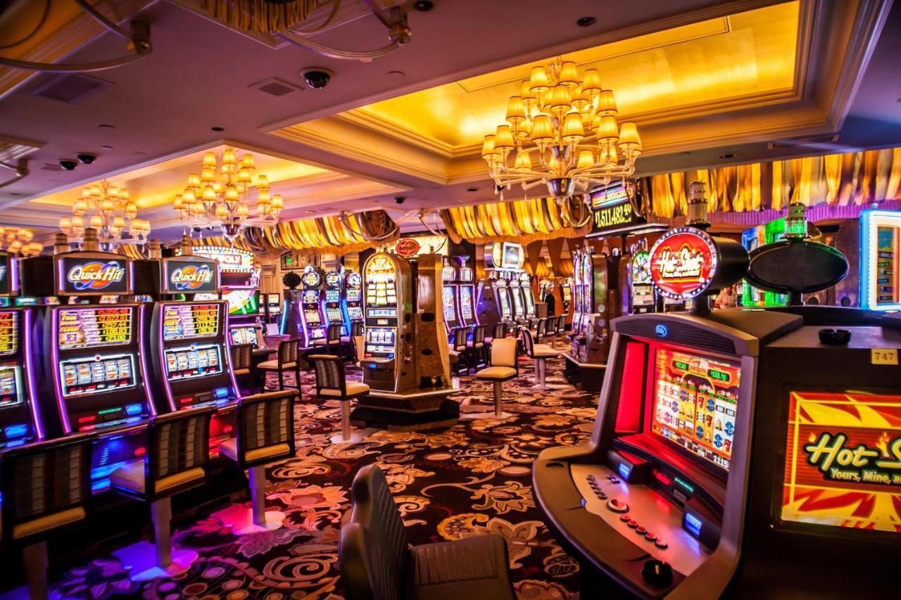 The Cove - Condo Hotel - Palm Beach Strip 외부 사진
