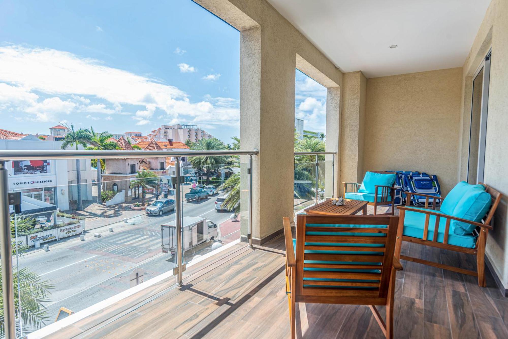The Cove - Condo Hotel - Palm Beach Strip 외부 사진