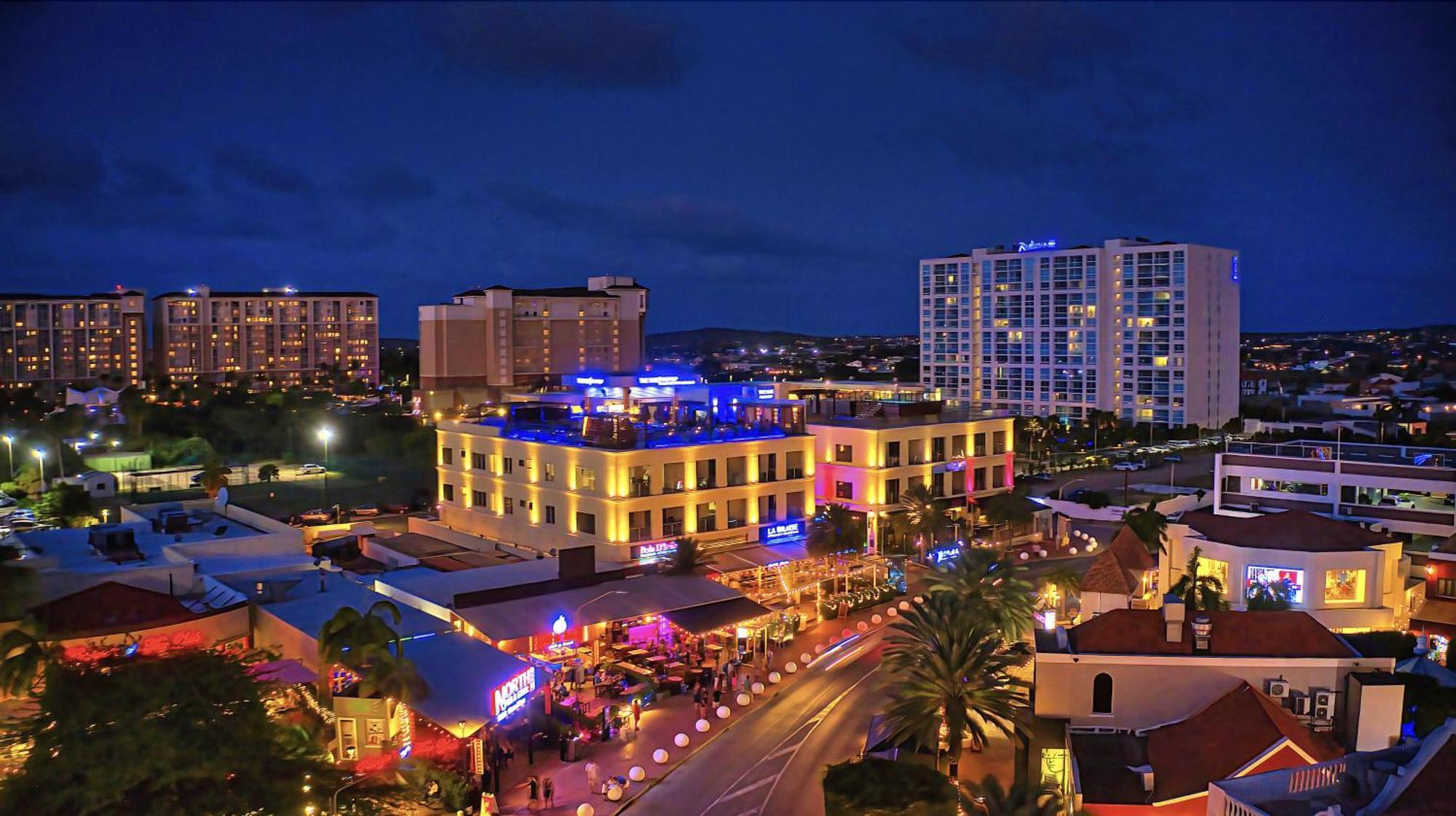 The Cove - Condo Hotel - Palm Beach Strip 외부 사진