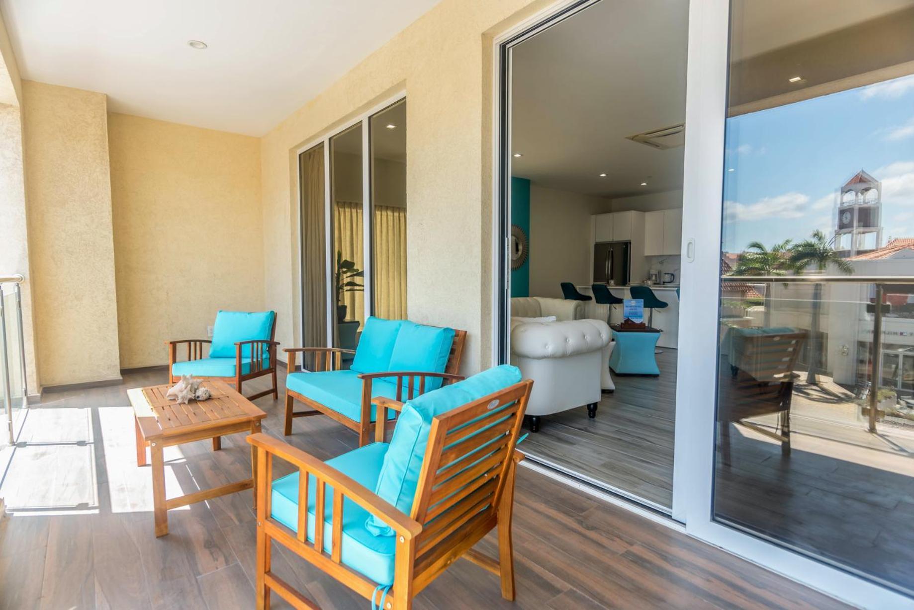 The Cove - Condo Hotel - Palm Beach Strip 외부 사진
